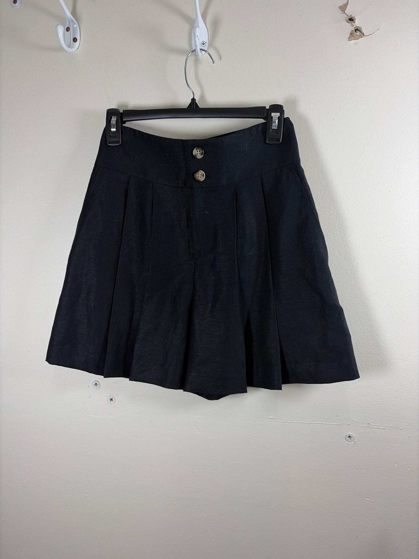 Club Monaco Shorts Size 00