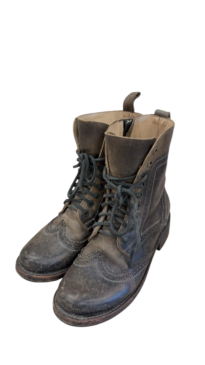 Free bird boots size 7