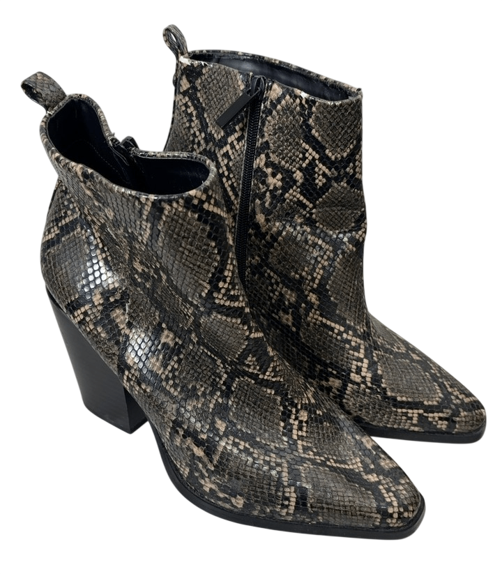 Kendall & Kylie Boots 10